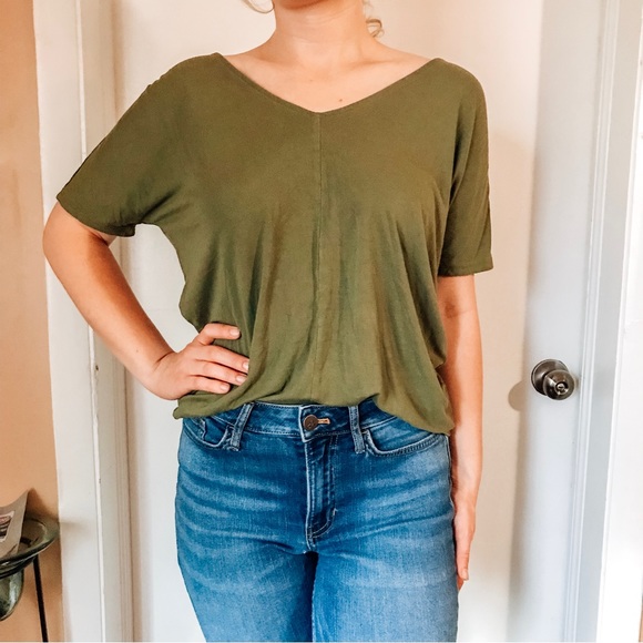 green tee - Picture 2 of 3